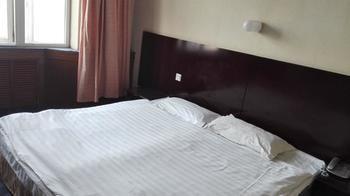 Juhe Express Hotel Luoyang Tianjin Road Buitenkant foto
