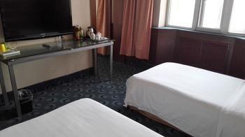 Juhe Express Hotel Luoyang Tianjin Road Buitenkant foto